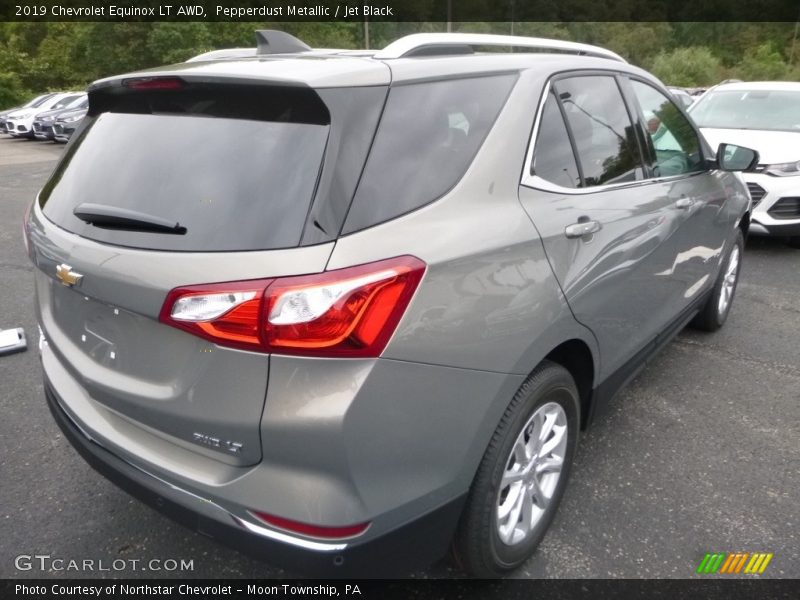 Pepperdust Metallic / Jet Black 2019 Chevrolet Equinox LT AWD