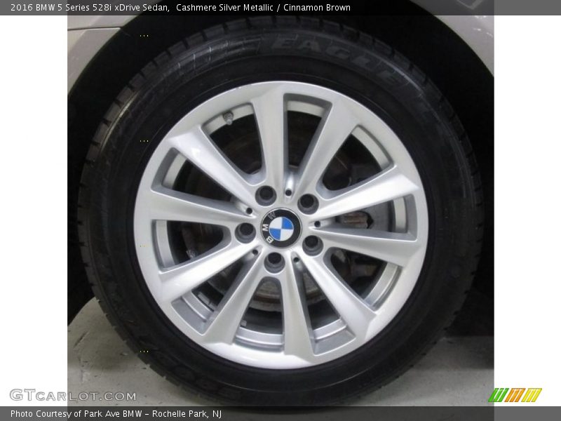 Cashmere Silver Metallic / Cinnamon Brown 2016 BMW 5 Series 528i xDrive Sedan