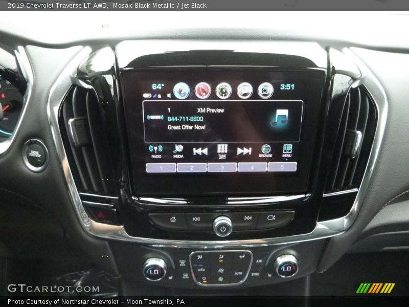 Mosaic Black Metallic / Jet Black 2019 Chevrolet Traverse LT AWD