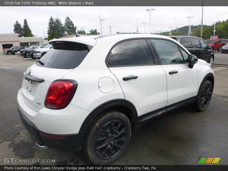 White (Bianco) / Black 2018 Fiat 500X Trekking AWD