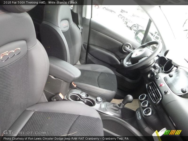 White (Bianco) / Black 2018 Fiat 500X Trekking AWD