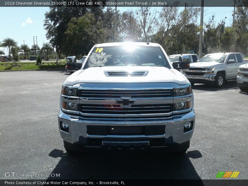 Iridescent Pearl Tricoat / Jet Black 2019 Chevrolet Silverado 2500HD LTZ Crew Cab 4WD