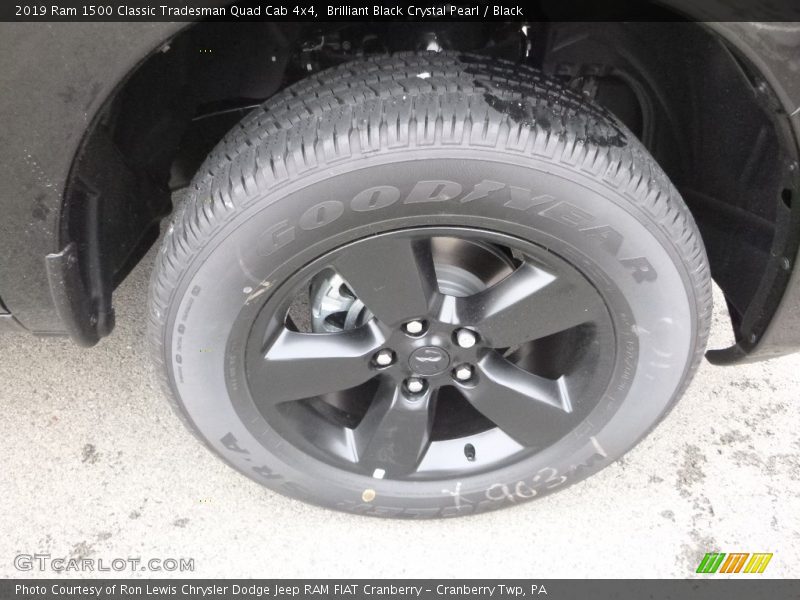 Brilliant Black Crystal Pearl / Black 2019 Ram 1500 Classic Tradesman Quad Cab 4x4