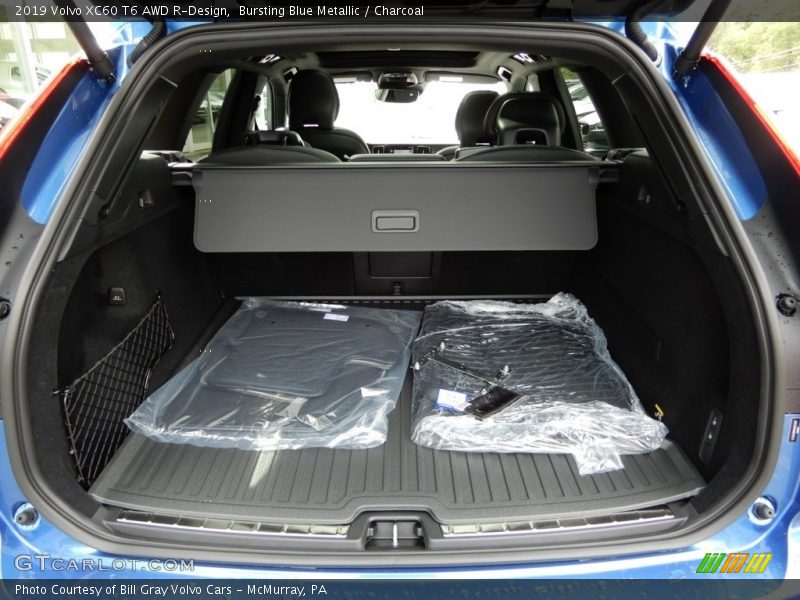 Bursting Blue Metallic / Charcoal 2019 Volvo XC60 T6 AWD R-Design