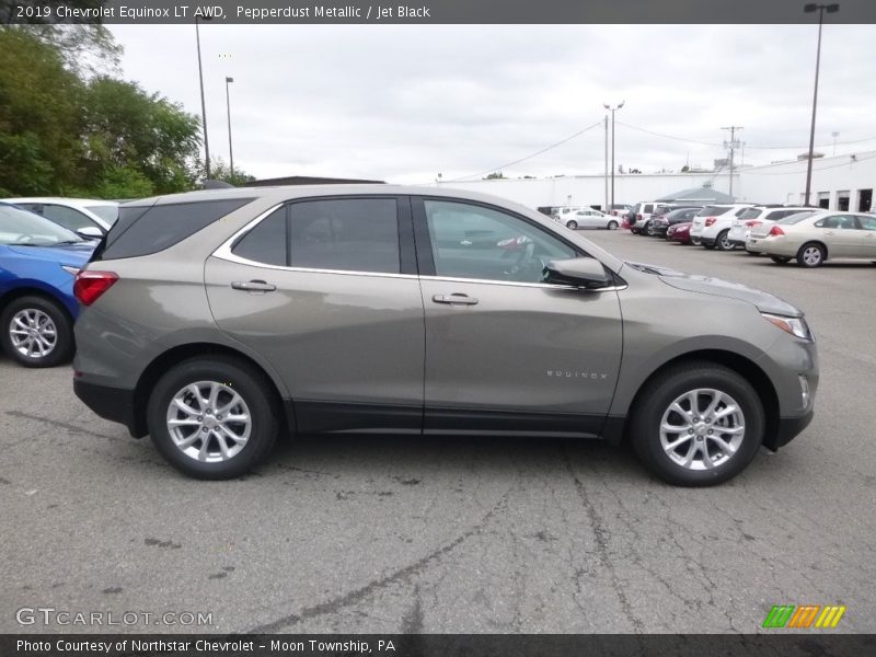Pepperdust Metallic / Jet Black 2019 Chevrolet Equinox LT AWD