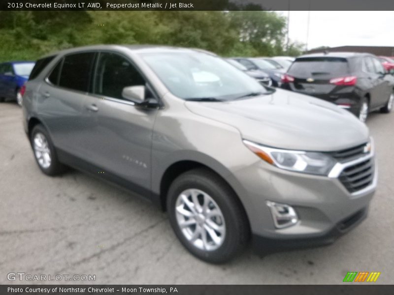 Pepperdust Metallic / Jet Black 2019 Chevrolet Equinox LT AWD