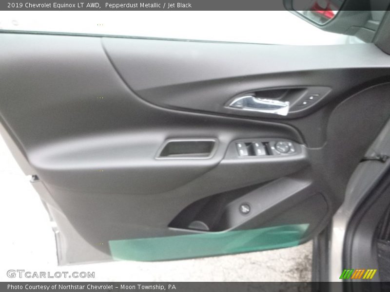 Pepperdust Metallic / Jet Black 2019 Chevrolet Equinox LT AWD