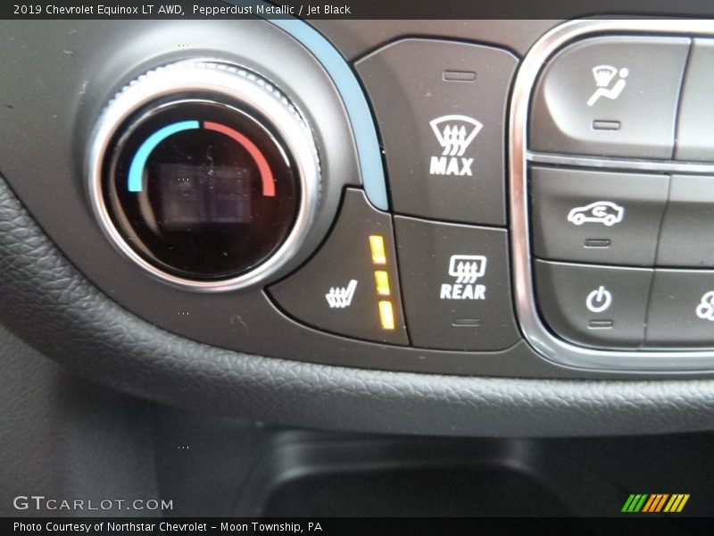 Pepperdust Metallic / Jet Black 2019 Chevrolet Equinox LT AWD