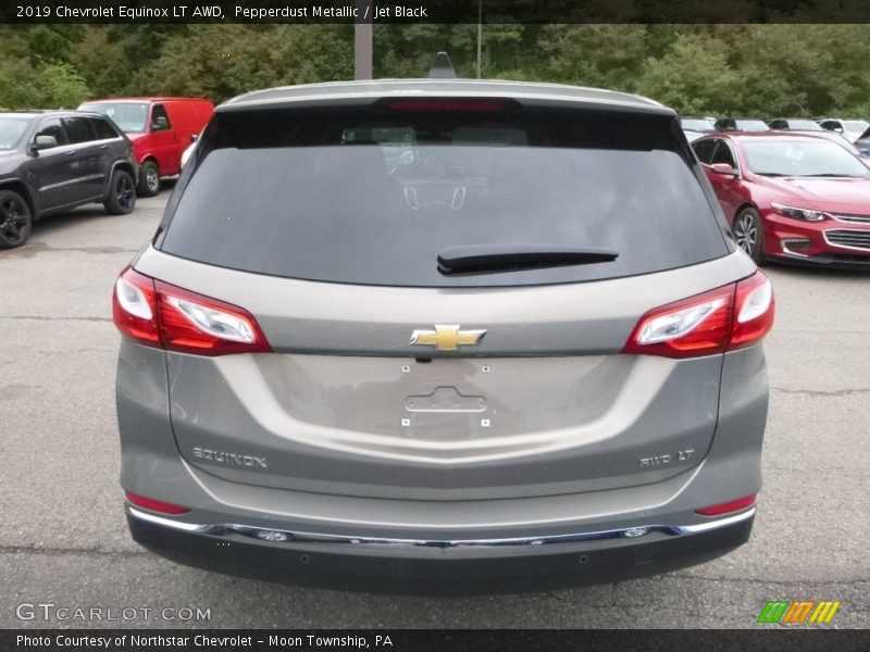 Pepperdust Metallic / Jet Black 2019 Chevrolet Equinox LT AWD