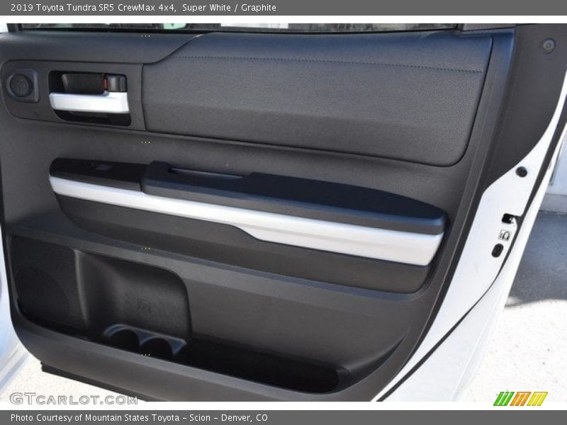 Super White / Graphite 2019 Toyota Tundra SR5 CrewMax 4x4