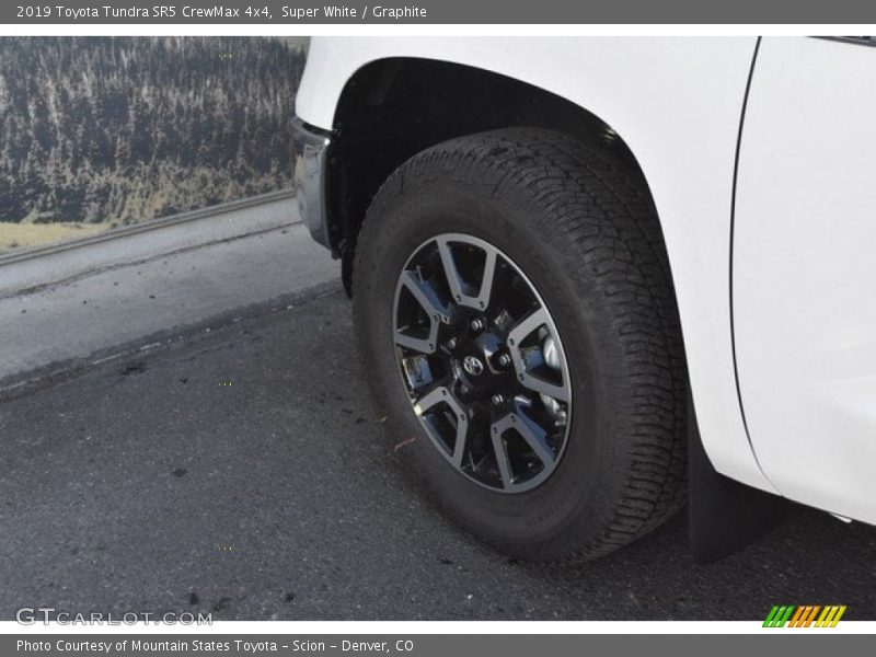 Super White / Graphite 2019 Toyota Tundra SR5 CrewMax 4x4