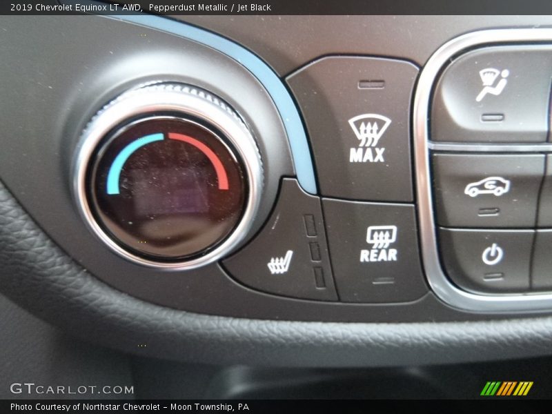 Pepperdust Metallic / Jet Black 2019 Chevrolet Equinox LT AWD