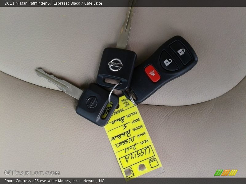 Espresso Black / Cafe Latte 2011 Nissan Pathfinder S