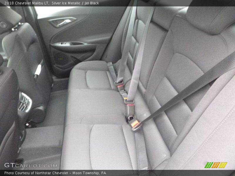 Silver Ice Metallic / Jet Black 2018 Chevrolet Malibu LT