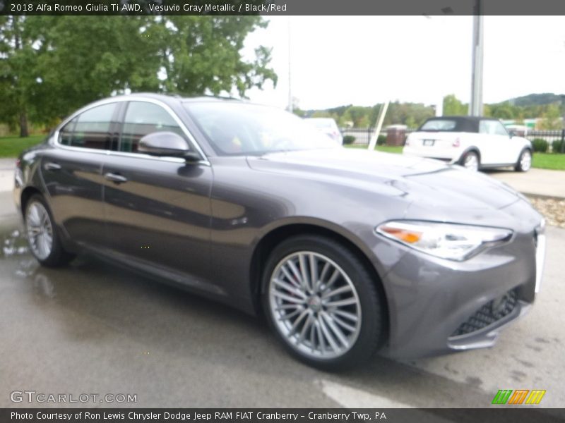 Vesuvio Gray Metallic / Black/Red 2018 Alfa Romeo Giulia Ti AWD
