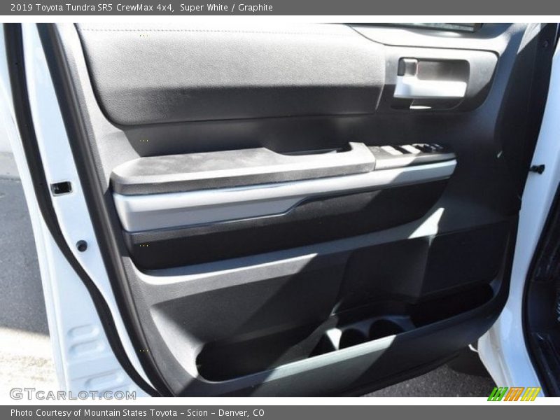 Super White / Graphite 2019 Toyota Tundra SR5 CrewMax 4x4