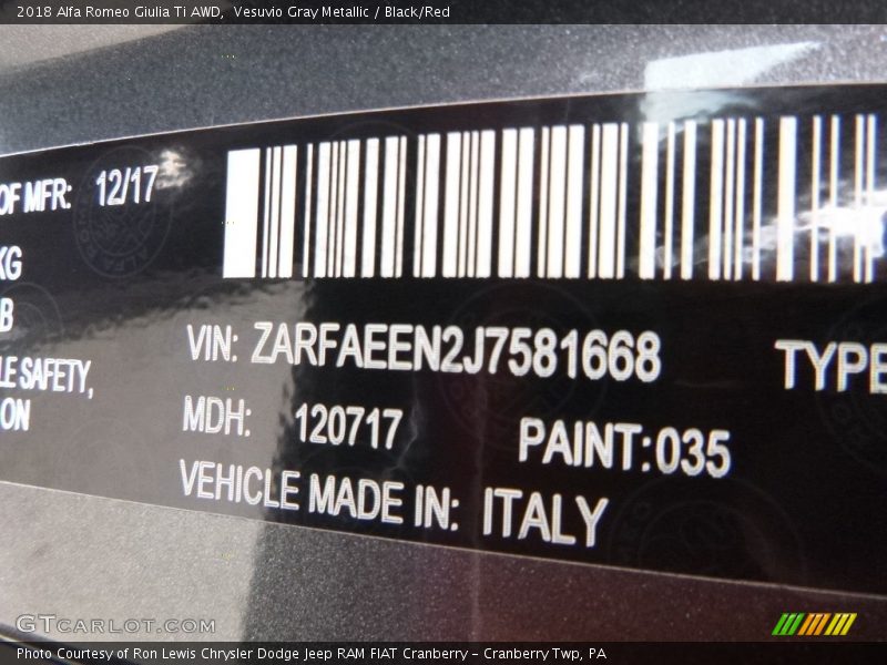 Vesuvio Gray Metallic / Black/Red 2018 Alfa Romeo Giulia Ti AWD