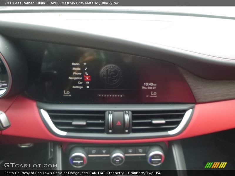 Vesuvio Gray Metallic / Black/Red 2018 Alfa Romeo Giulia Ti AWD