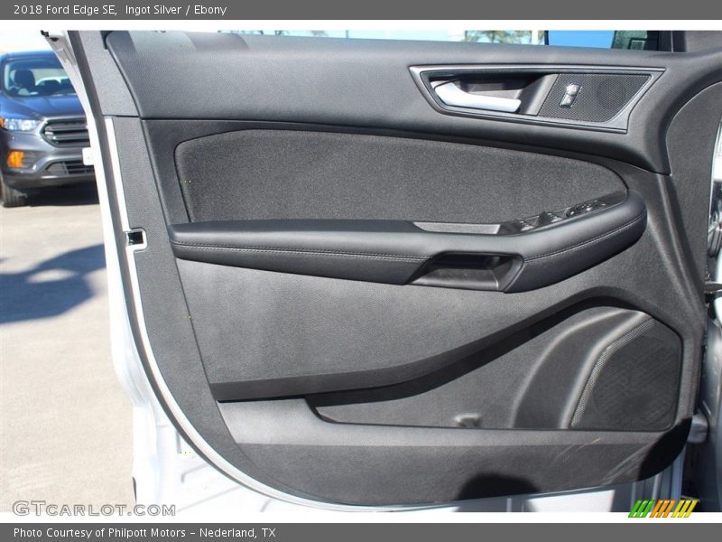 Ingot Silver / Ebony 2018 Ford Edge SE