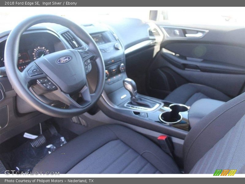 Ingot Silver / Ebony 2018 Ford Edge SE