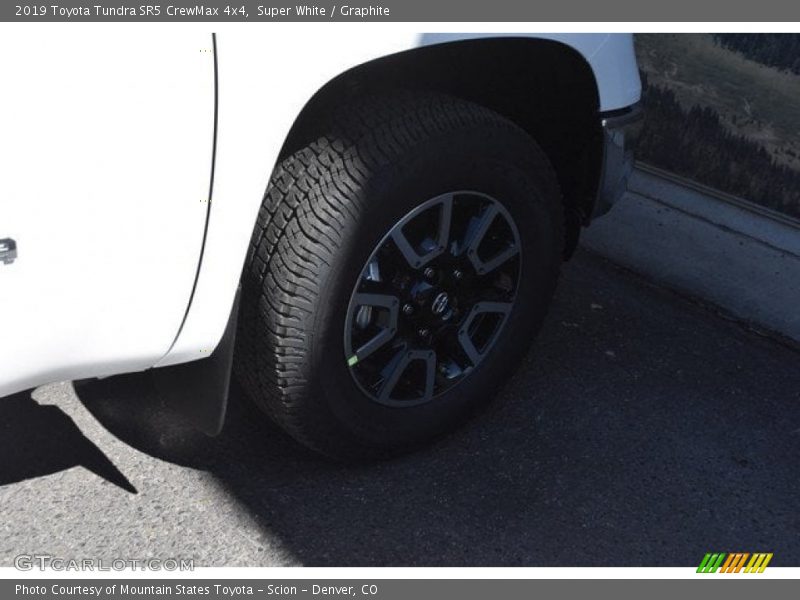Super White / Graphite 2019 Toyota Tundra SR5 CrewMax 4x4
