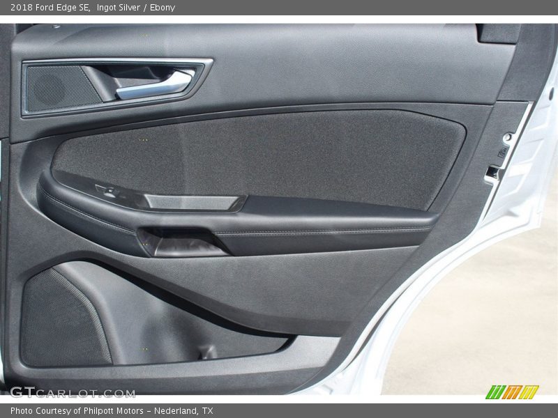 Ingot Silver / Ebony 2018 Ford Edge SE