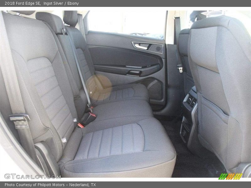 Ingot Silver / Ebony 2018 Ford Edge SE