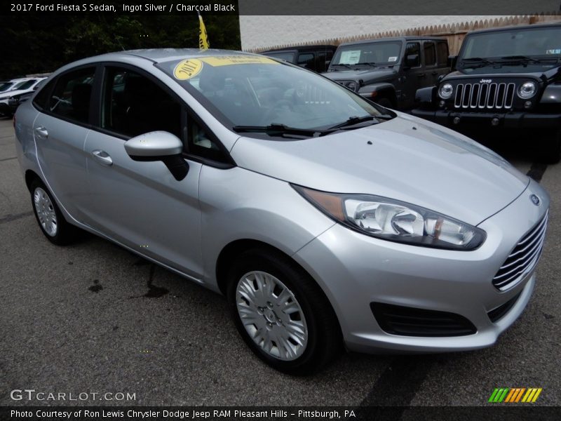 Ingot Silver / Charcoal Black 2017 Ford Fiesta S Sedan