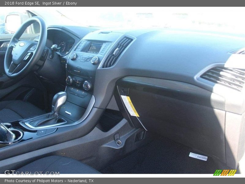 Ingot Silver / Ebony 2018 Ford Edge SE