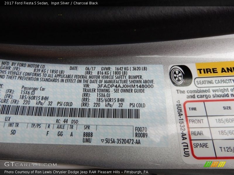 Ingot Silver / Charcoal Black 2017 Ford Fiesta S Sedan