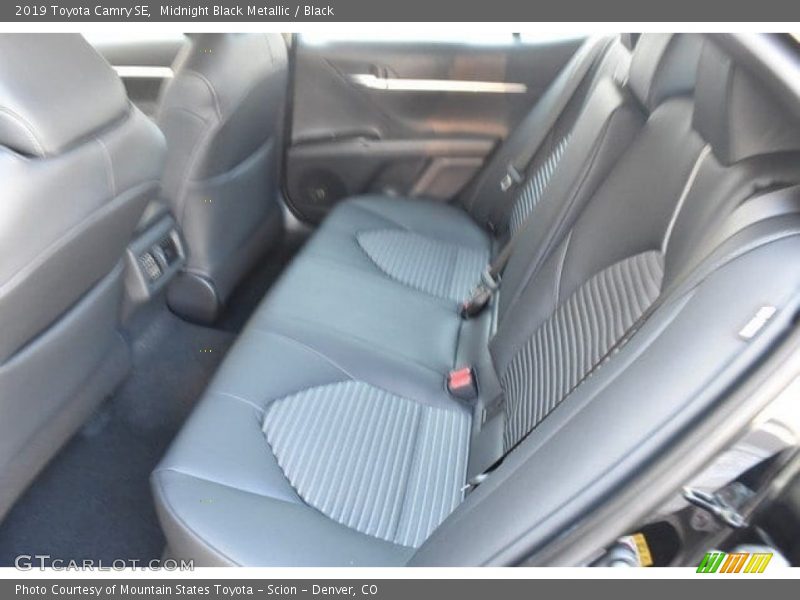 Midnight Black Metallic / Black 2019 Toyota Camry SE