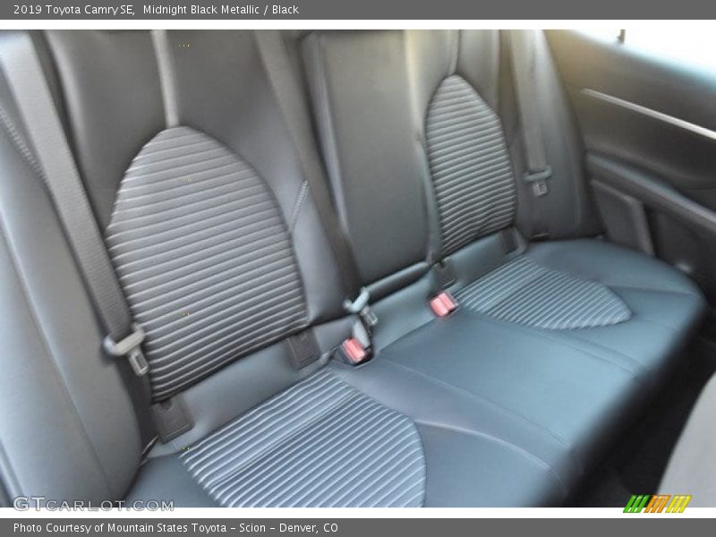 Midnight Black Metallic / Black 2019 Toyota Camry SE