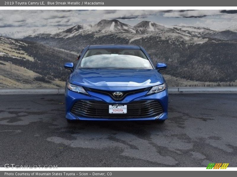 Blue Streak Metallic / Macadamia 2019 Toyota Camry LE