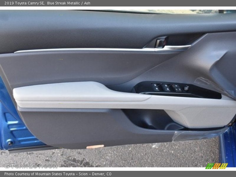 Blue Streak Metallic / Ash 2019 Toyota Camry SE