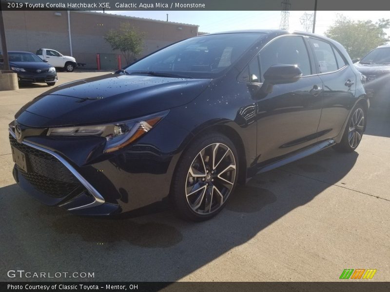 Galactic Aqua Mica / Moonstone 2019 Toyota Corolla Hatchback XSE