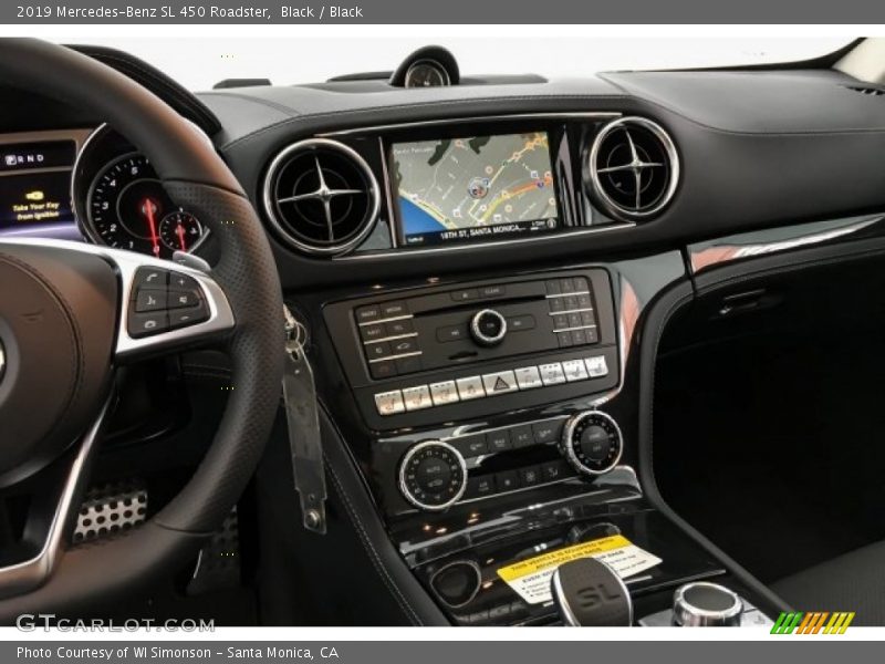 Controls of 2019 SL 450 Roadster