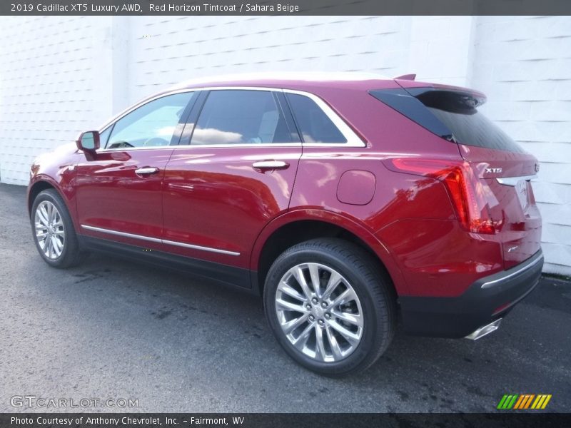 Red Horizon Tintcoat / Sahara Beige 2019 Cadillac XT5 Luxury AWD