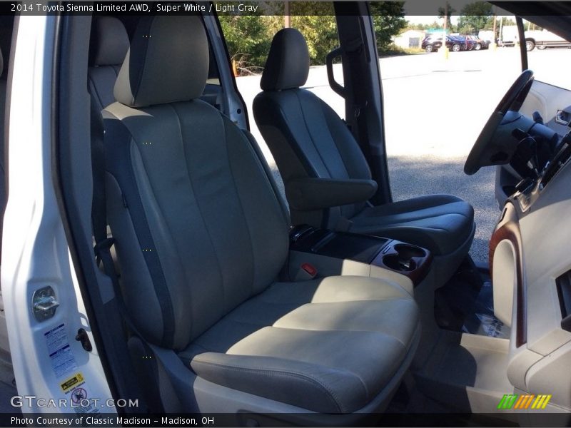 Super White / Light Gray 2014 Toyota Sienna Limited AWD
