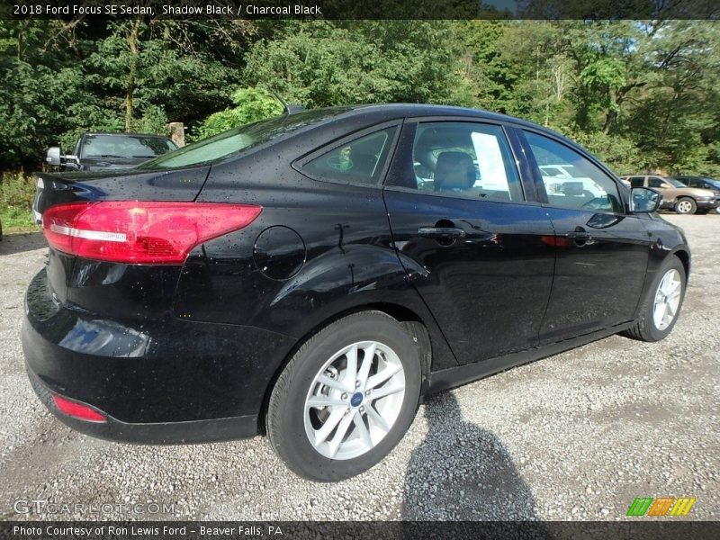Shadow Black / Charcoal Black 2018 Ford Focus SE Sedan