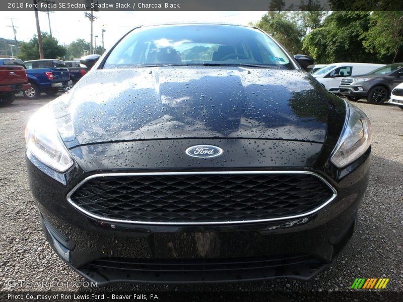 Shadow Black / Charcoal Black 2018 Ford Focus SE Sedan