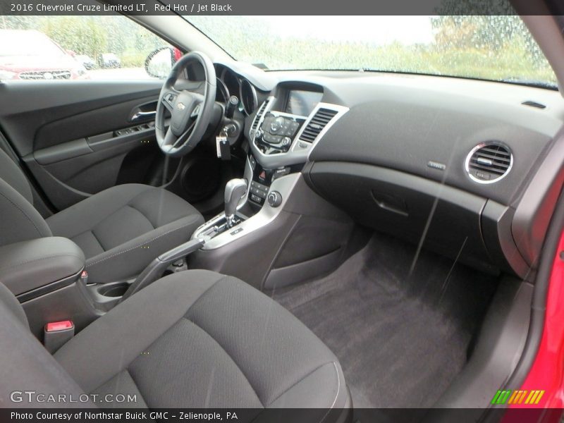 Red Hot / Jet Black 2016 Chevrolet Cruze Limited LT