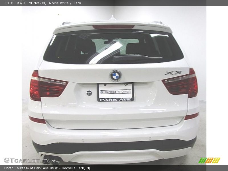 Alpine White / Black 2016 BMW X3 xDrive28i