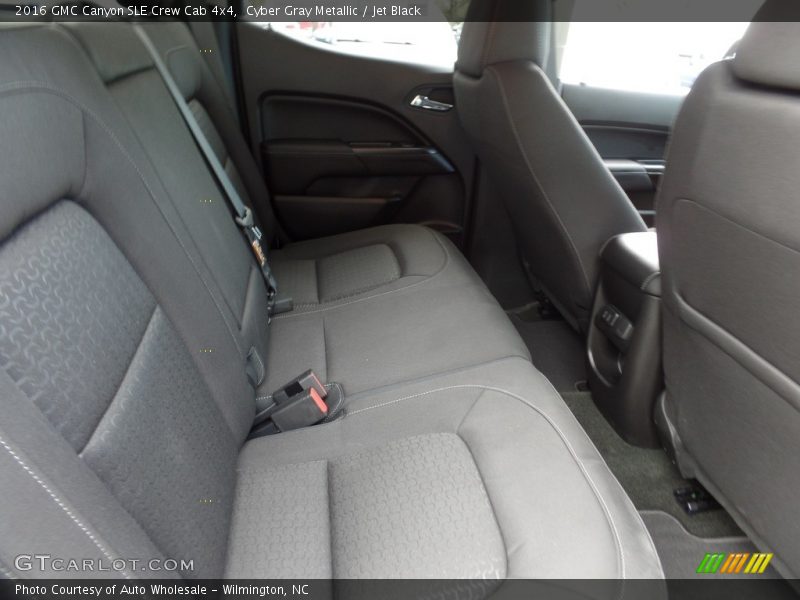 Cyber Gray Metallic / Jet Black 2016 GMC Canyon SLE Crew Cab 4x4