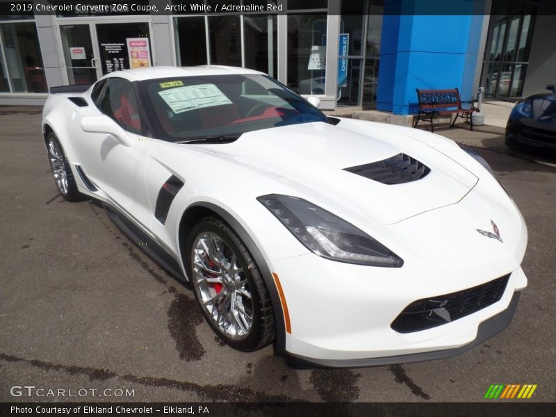 Arctic White / Adrenaline Red 2019 Chevrolet Corvette Z06 Coupe