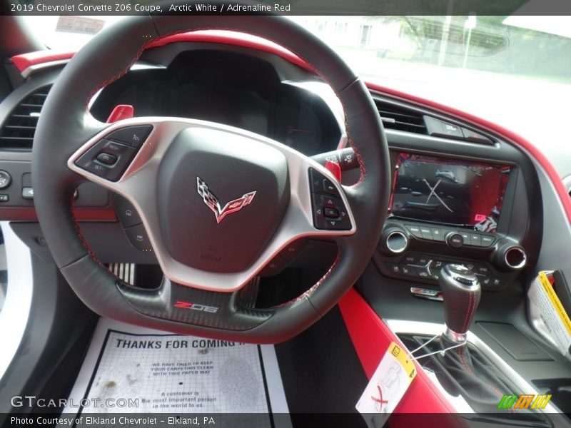 Arctic White / Adrenaline Red 2019 Chevrolet Corvette Z06 Coupe