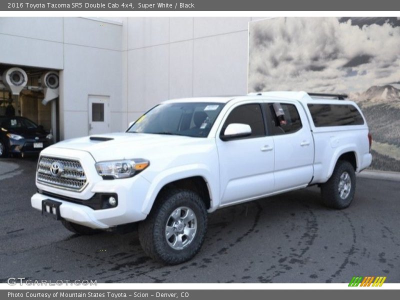 Super White / Black 2016 Toyota Tacoma SR5 Double Cab 4x4
