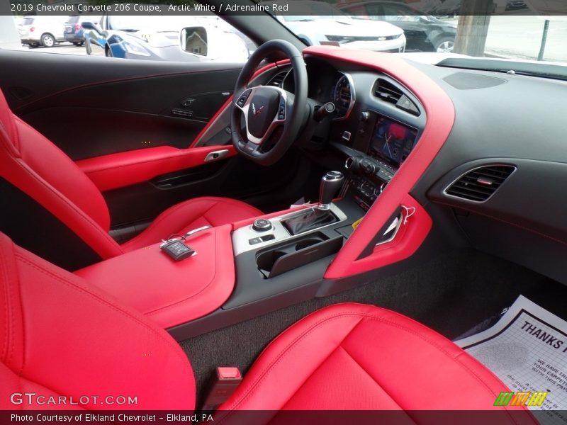 Arctic White / Adrenaline Red 2019 Chevrolet Corvette Z06 Coupe