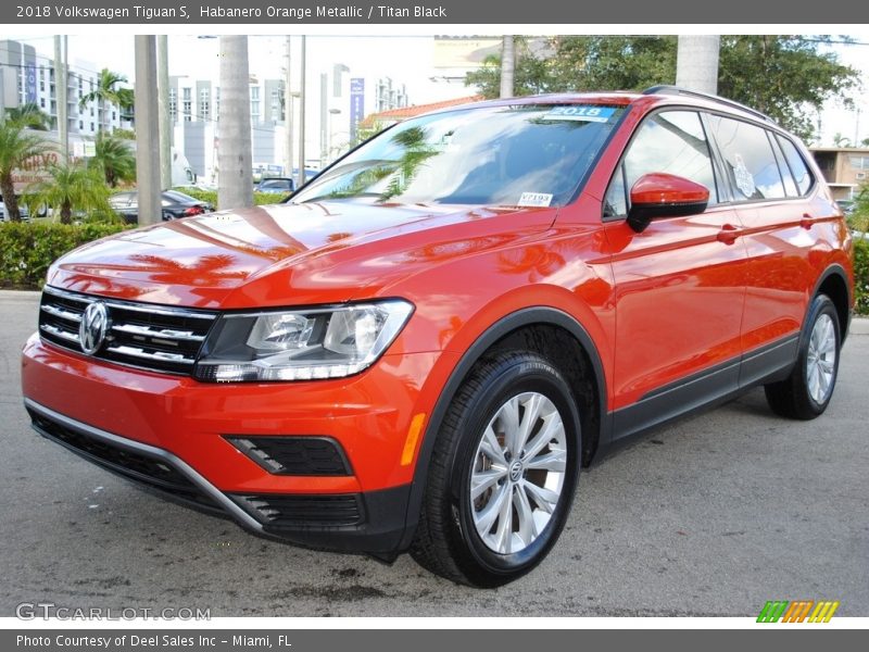 Habanero Orange Metallic / Titan Black 2018 Volkswagen Tiguan S