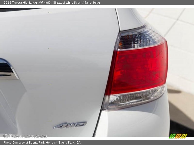 Blizzard White Pearl / Sand Beige 2013 Toyota Highlander V6 4WD