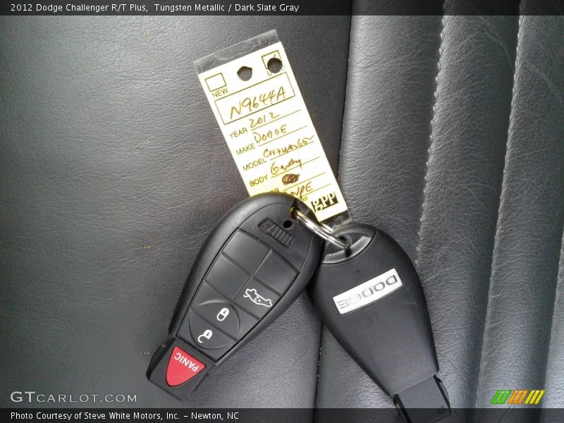 Tungsten Metallic / Dark Slate Gray 2012 Dodge Challenger R/T Plus